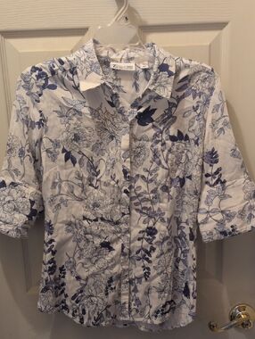 New York & Company White Shirt with Blue Floral Toile Print